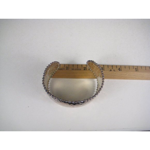 Hammered Wide Cuff Bracelet Ball Bead Pale Goldtone Animal Print TARNISH - Picture 3 of 8